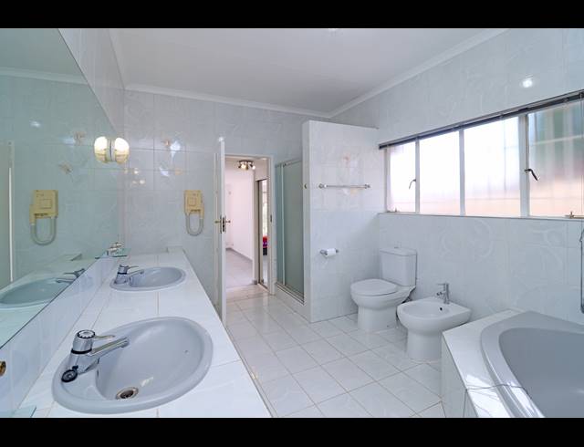 4 BEDROOM HOUSE FOR SALE IN LYNDHURST